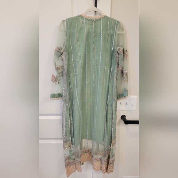 Baroque Pakistani outfit - Picture 10 of 14